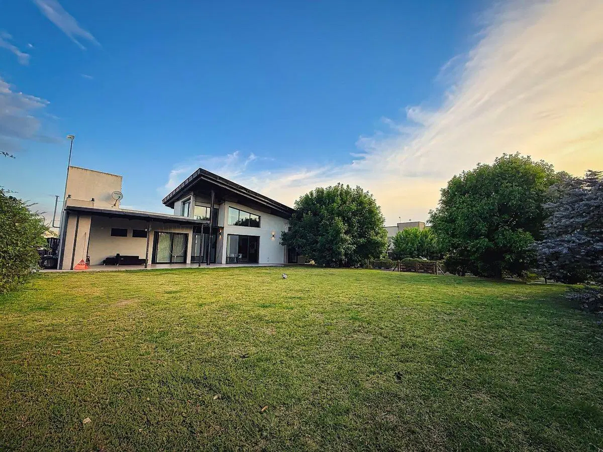 CASA 3 AMBIENTES EN VENTA SANTA RITA LOFT 3
