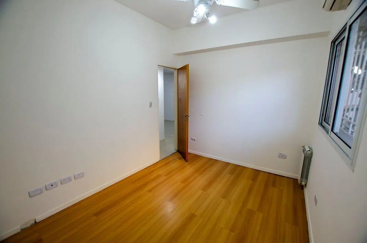 DEPARTAMENTO VENTA LOMAS DE ZAMORA 3 AMB CON PATIO 3