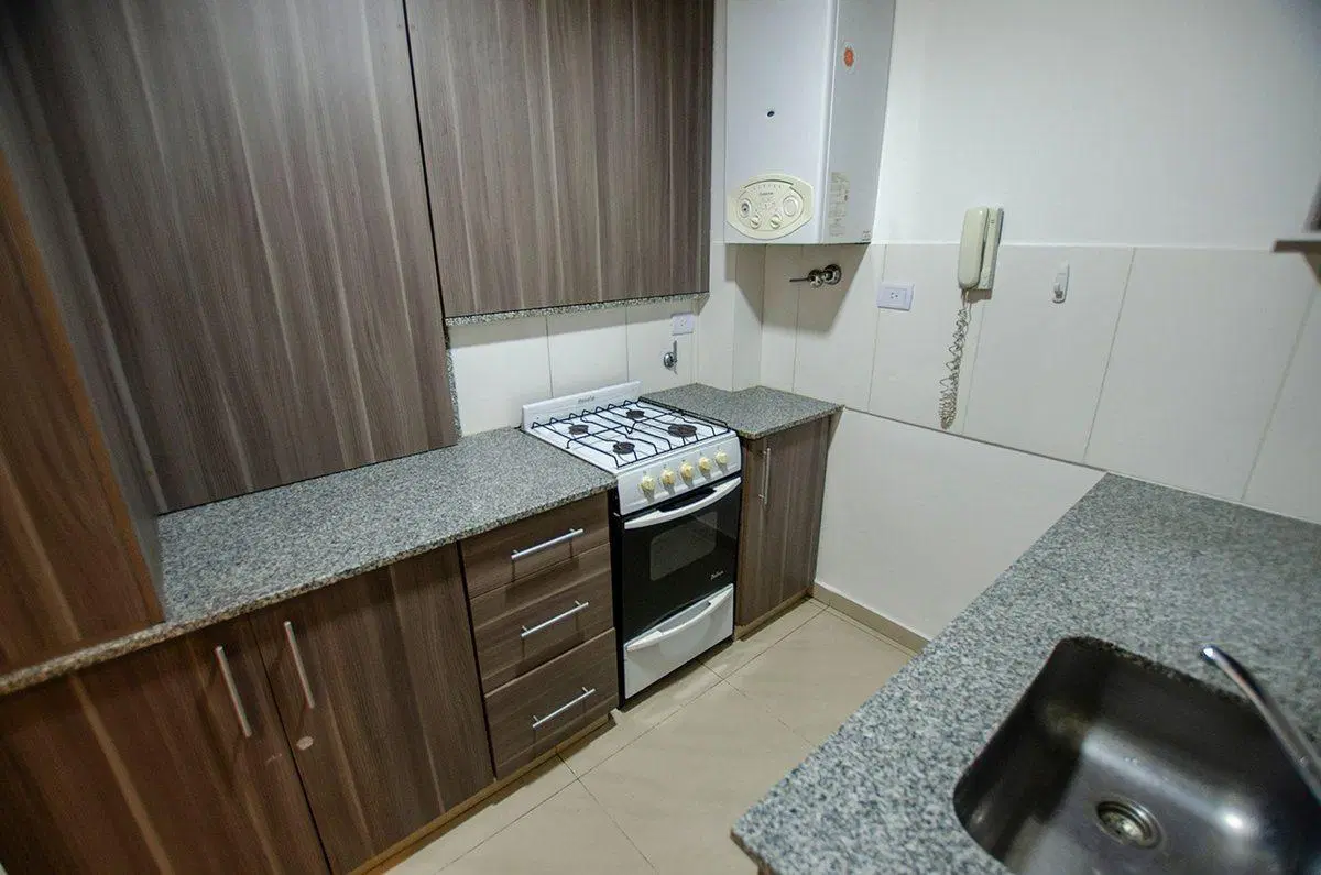 DEPARTAMENTO VENTA LOMAS DE ZAMORA 3 AMB CON PATIO 5