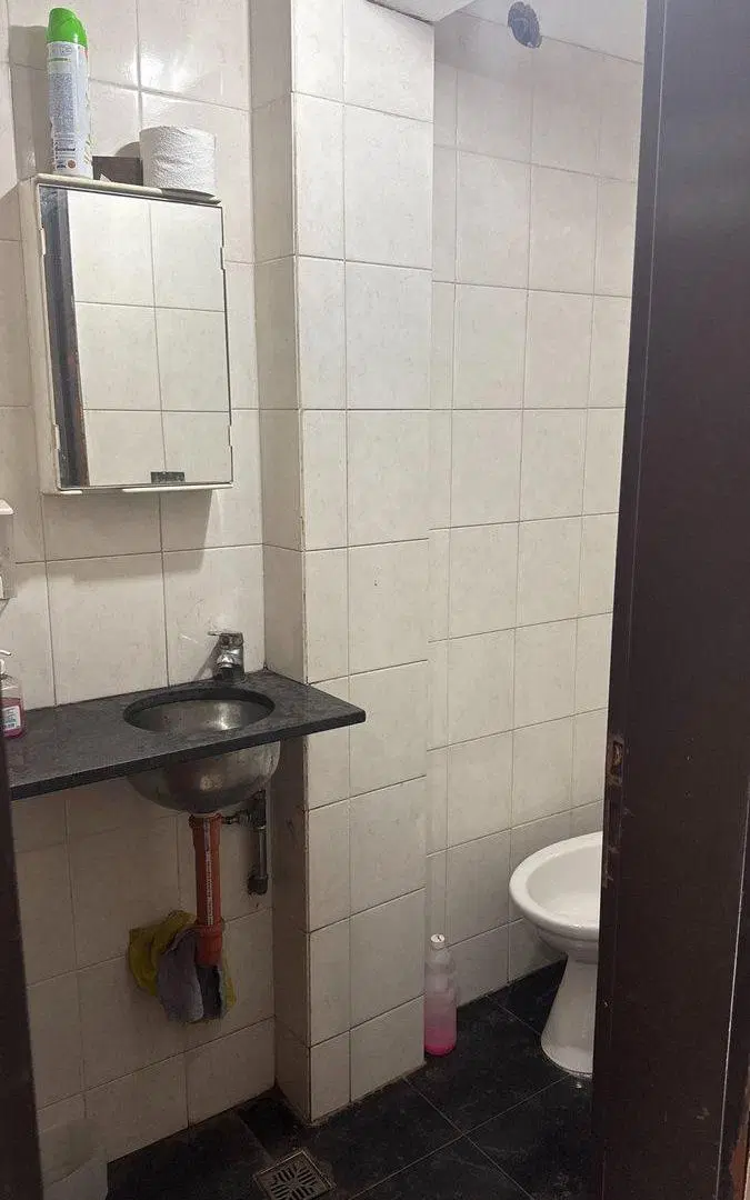 GALPÓN EN VENTA EN CIUDAD MADERO 300 M2 3