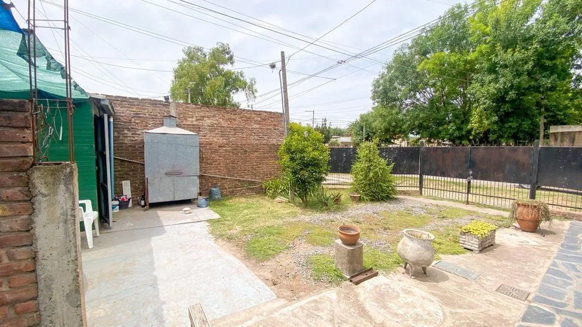 CASA EN VENTA GLEW ALMIRANTE BROWN 5