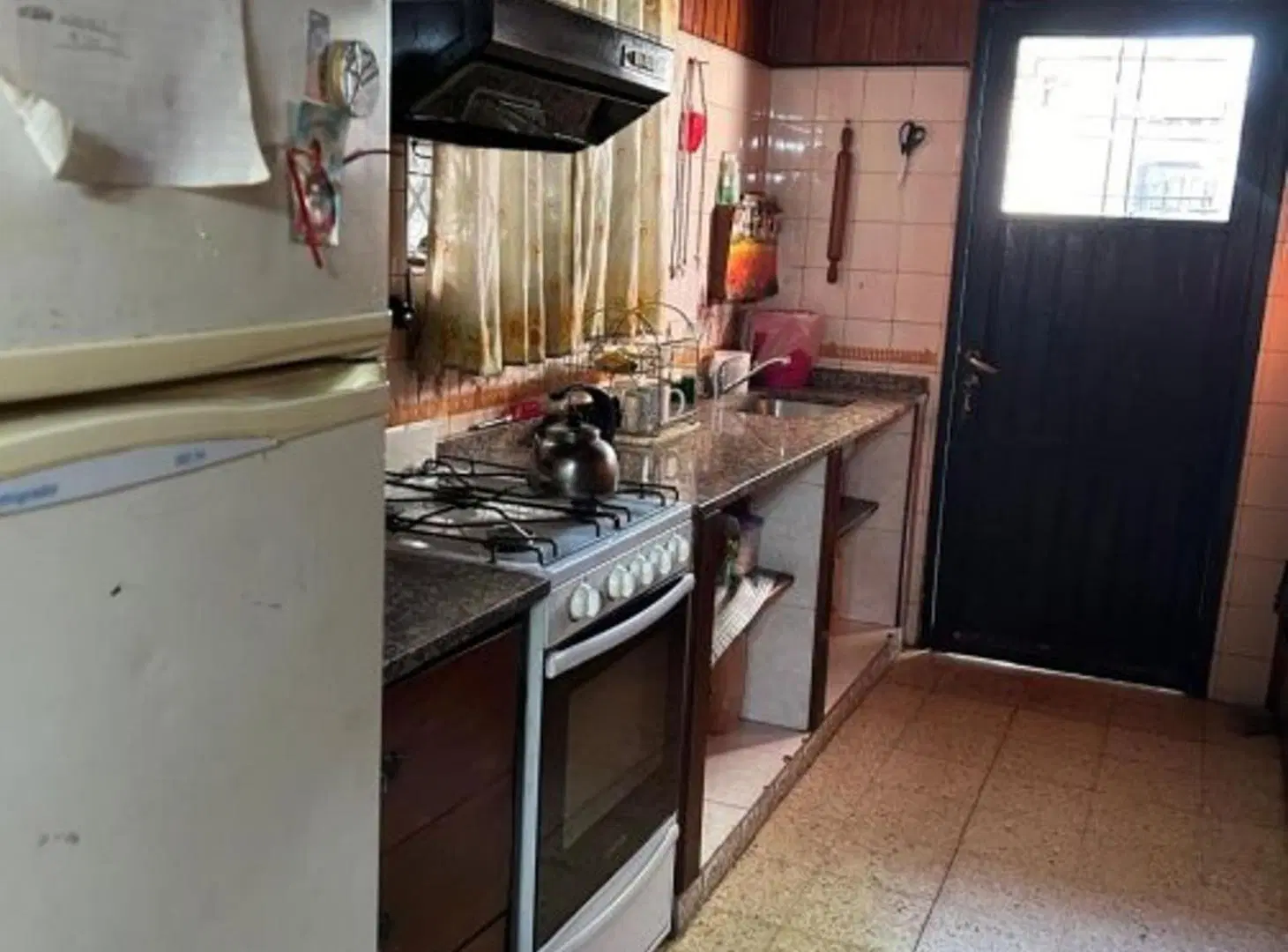 CASA EN VENTA EN CARLOS SPEGAZZINI 5