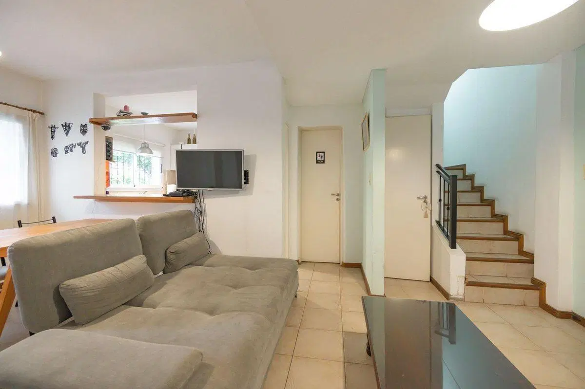 TRIPLEX EN VENTA EN ADROGUE CON COCHERA 4