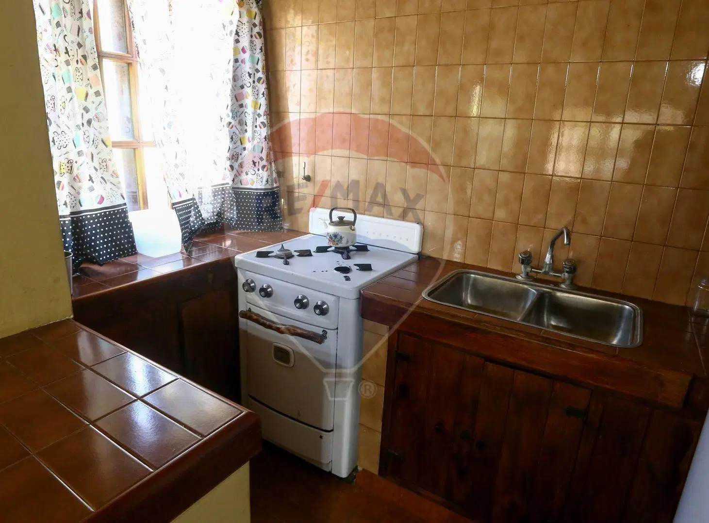 CASA 4 AMBIENTES EN VENTA EN EL TREBOL 3