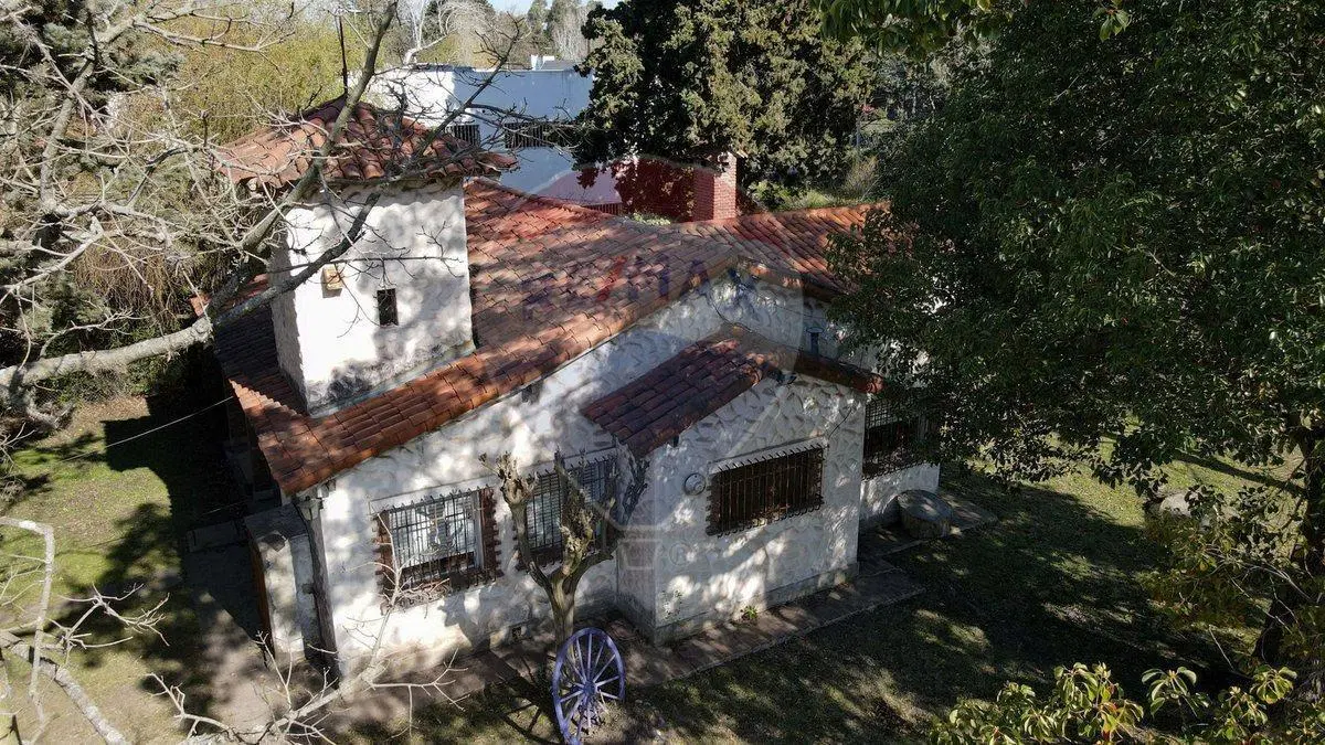 CASA 4 AMBIENTES EN VENTA EN EL TREBOL 5