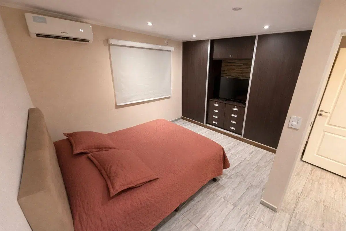 CASA EN VENTA EN EZEIZA APTA CRÉDITO CON PISCINA 2