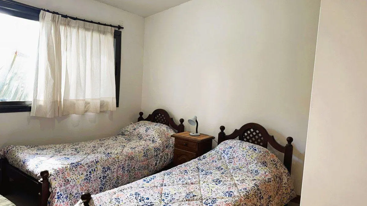 CASA EN VENTA EN LA ALAMEDA 5 AMBIENTES PERMUTA 3