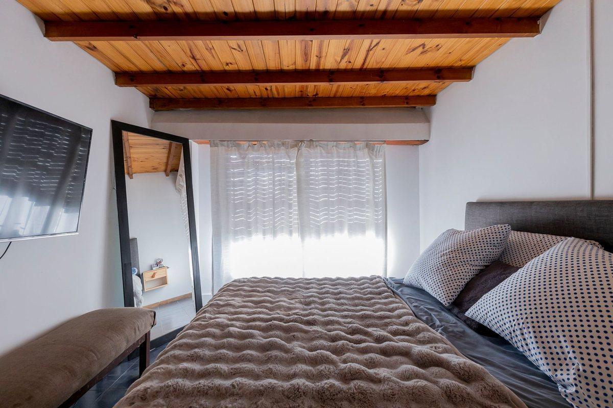 Foto de CASA EN VENTA EN JAGUEL 5 AMBIENTES APTA CREDITO, imagen 5