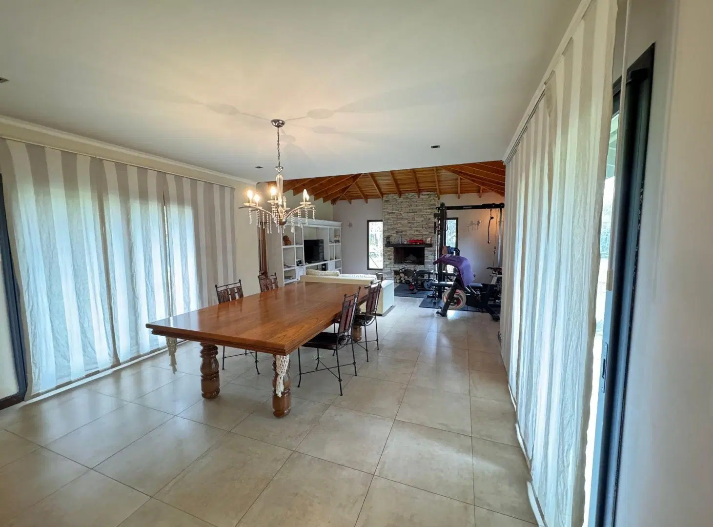 CASA EN VENTA 6 AMBIENTES EN CANNING APTA CREDITO 4
