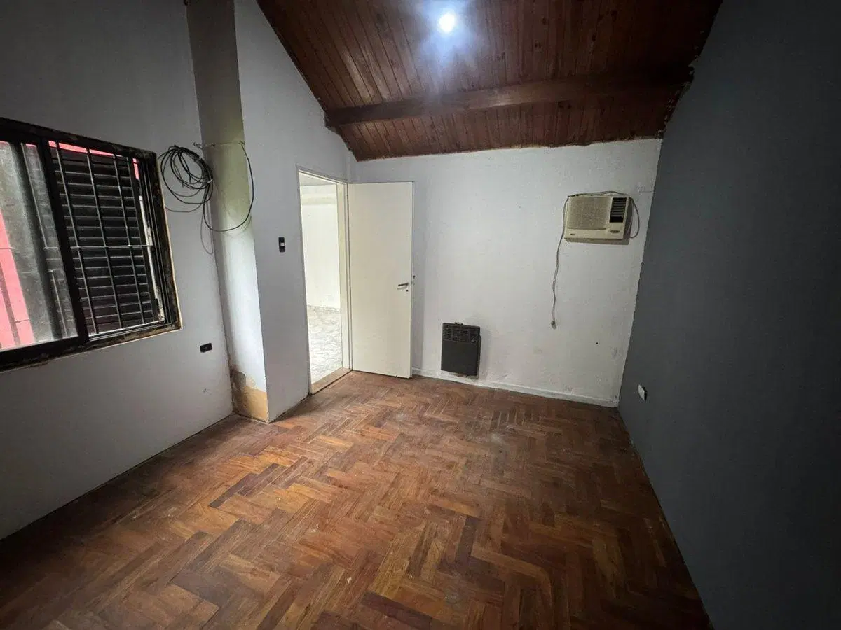 PH EN VENTA MONTE GRANDE CON PILETA 2
