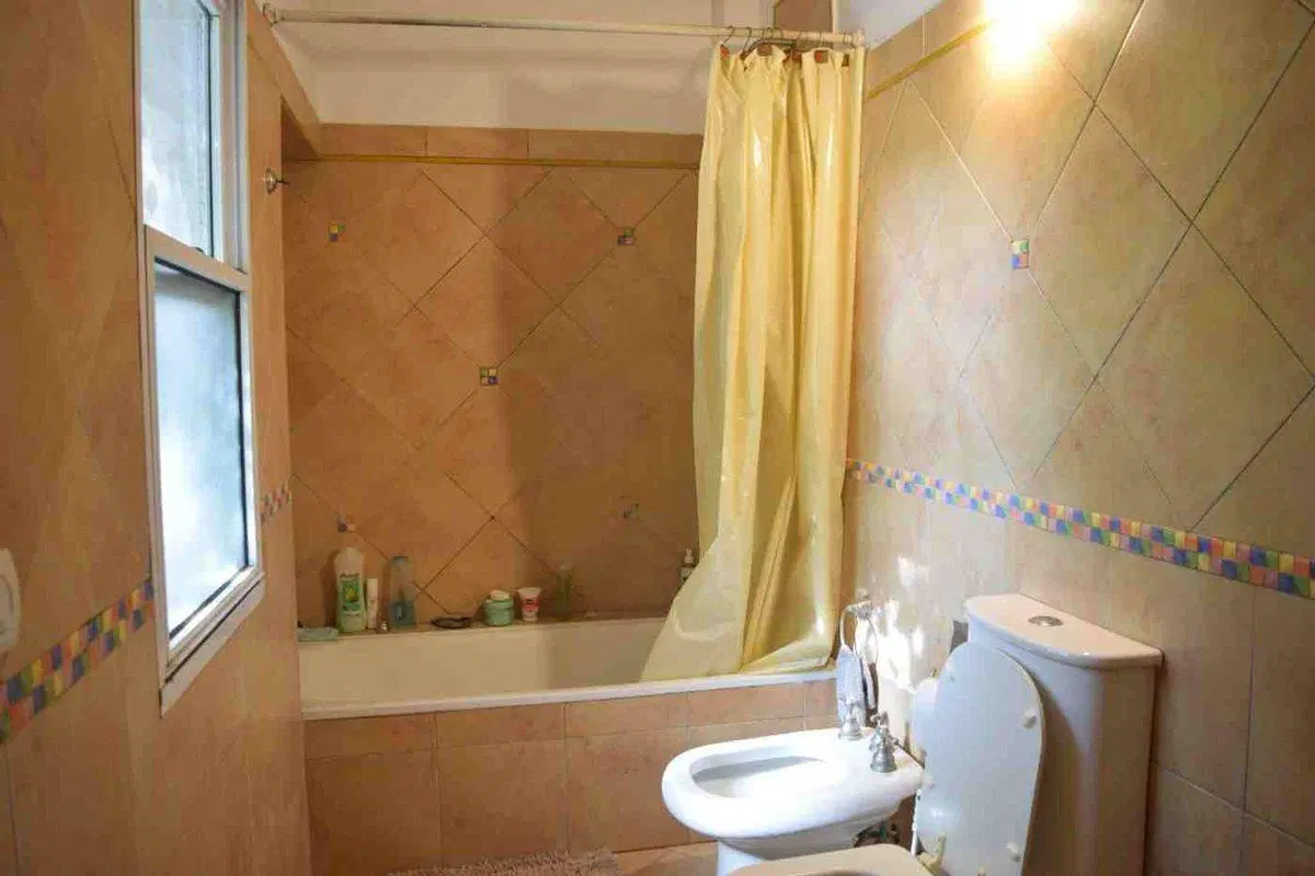 LOTE  CON CASA EN VENTA EN CHACRAS DE CANNING 2