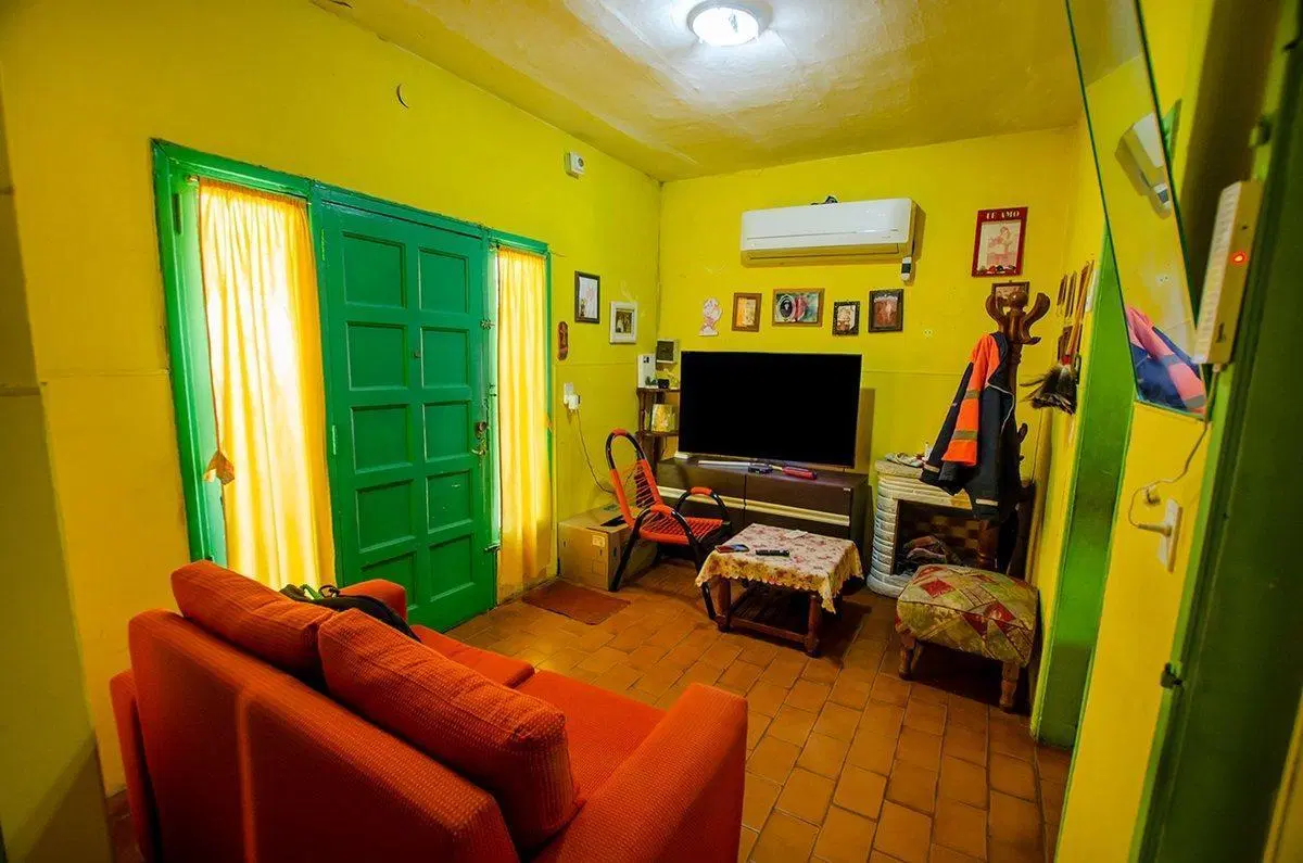 CASA EN VENTA EN MONTE GRANDE SOBRE LOTE DE 220 M2 5