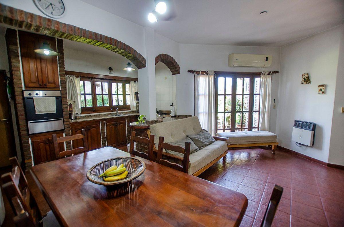 Foto de CASA EN VENTA MONTE GRANDE 5 AMBIENTES CON PISCINA, imagen 5