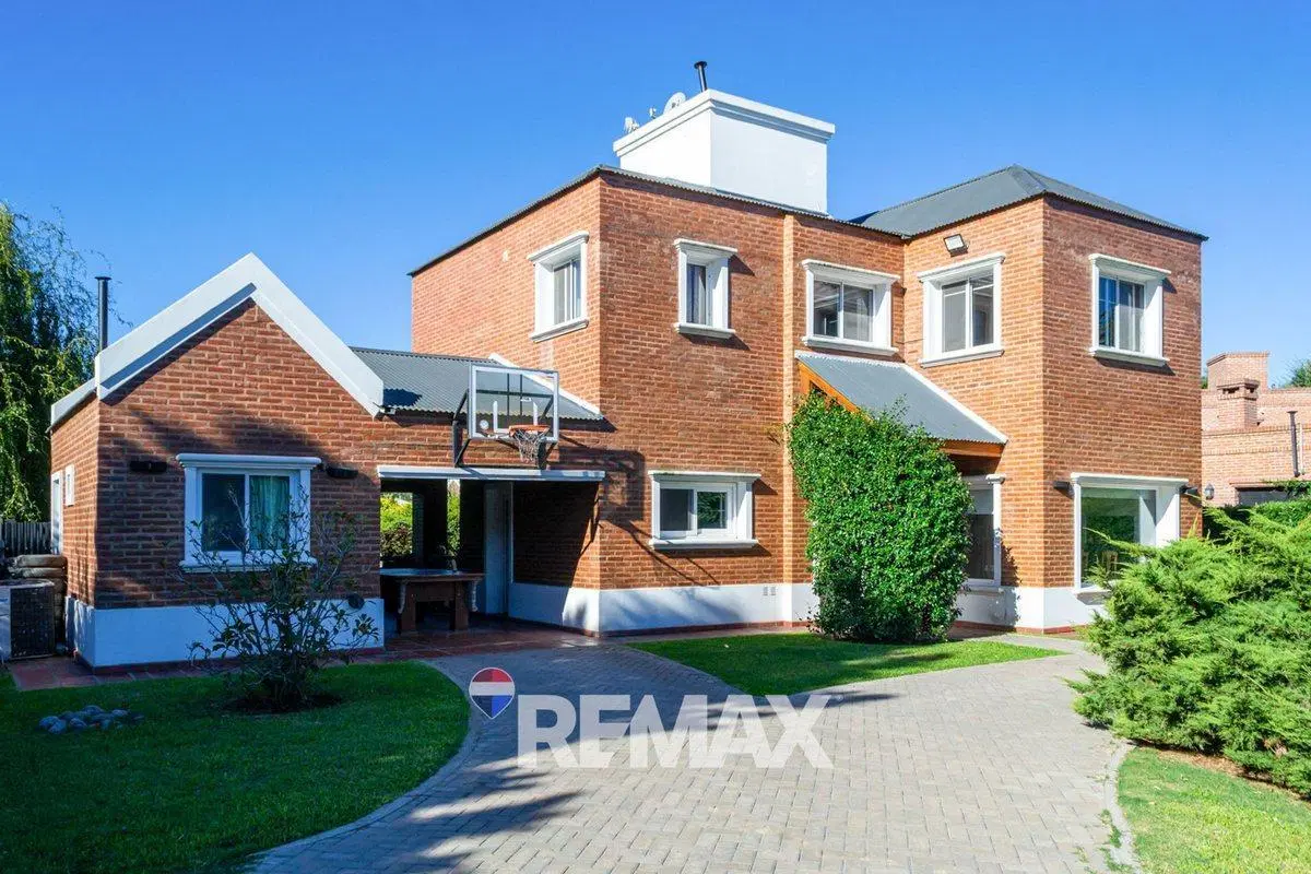 CASA EN VENTA CAÑUELAS 5 AMBIENTES APTA CREDITO 3