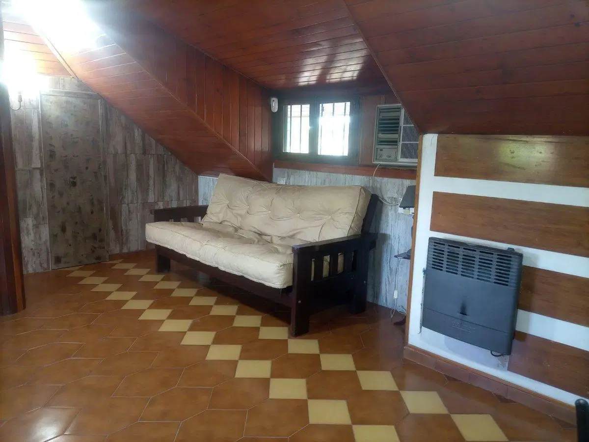 CASA EN VENTA MONTE GRANDE CON PISCINA Y QUINCHO 4
