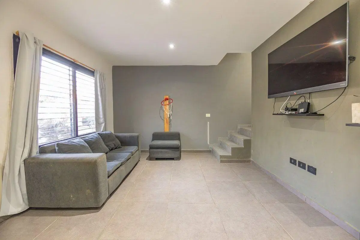 DÚPLEX EN VENTA 4 AMBIENTES COCHERA EZEIZA CANNING 2