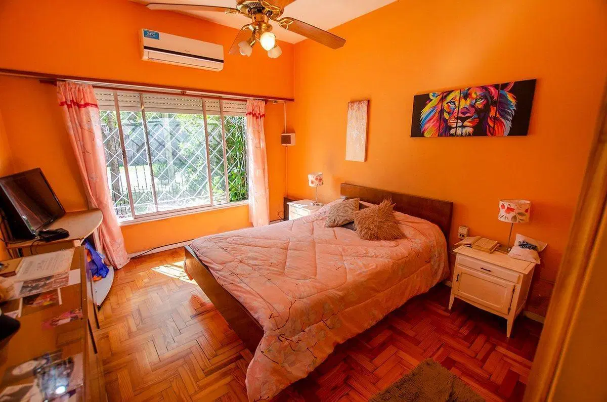 CASA 4 AMBIENTES EN VENTA LAVALLOL 4