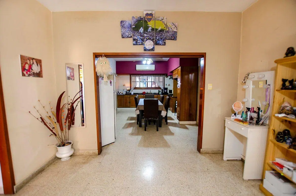 CASA 4 AMBIENTES EN VENTA LAVALLOL 5