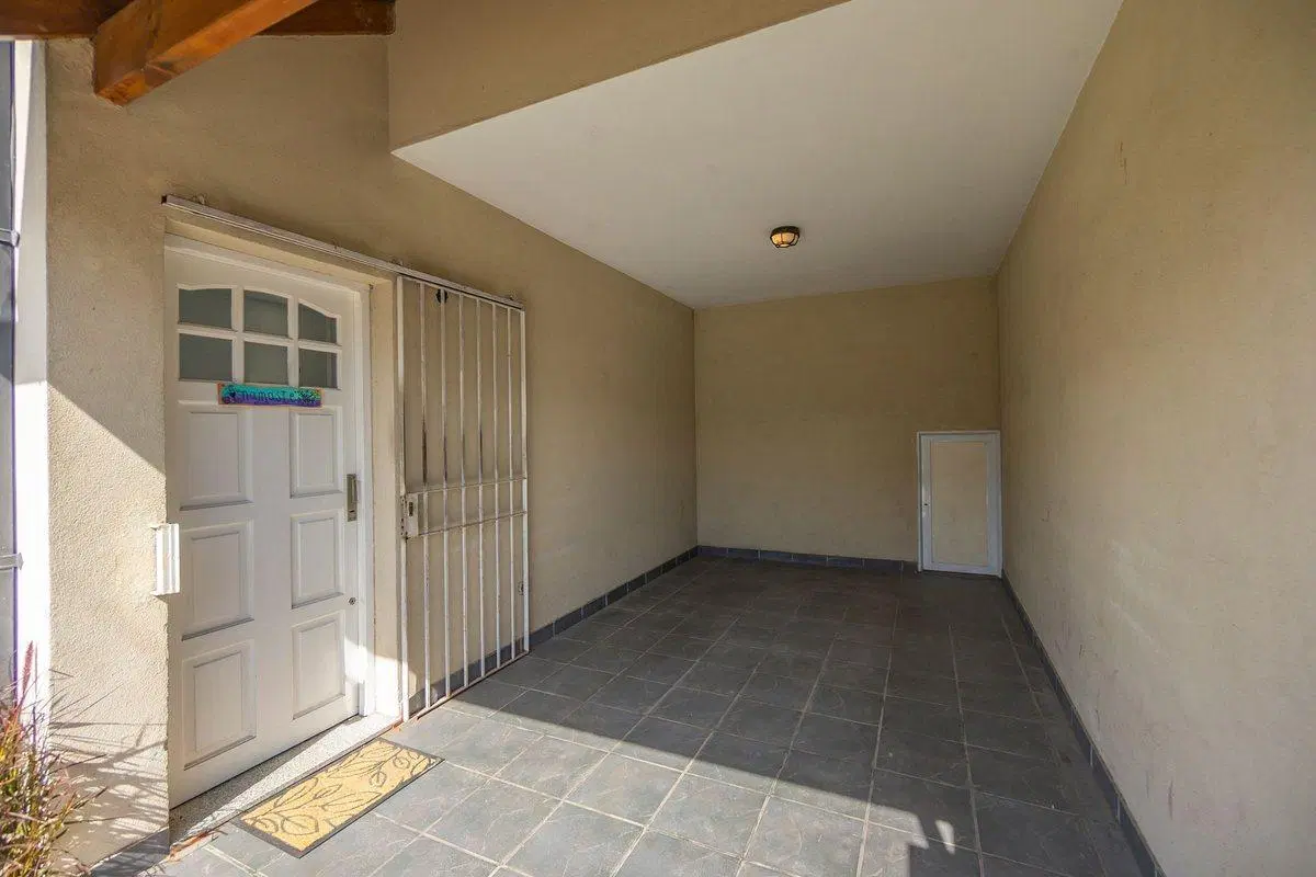 TRIPLEX EN VENTA EN ADROGUE JARDIN Y QUINCHO 2