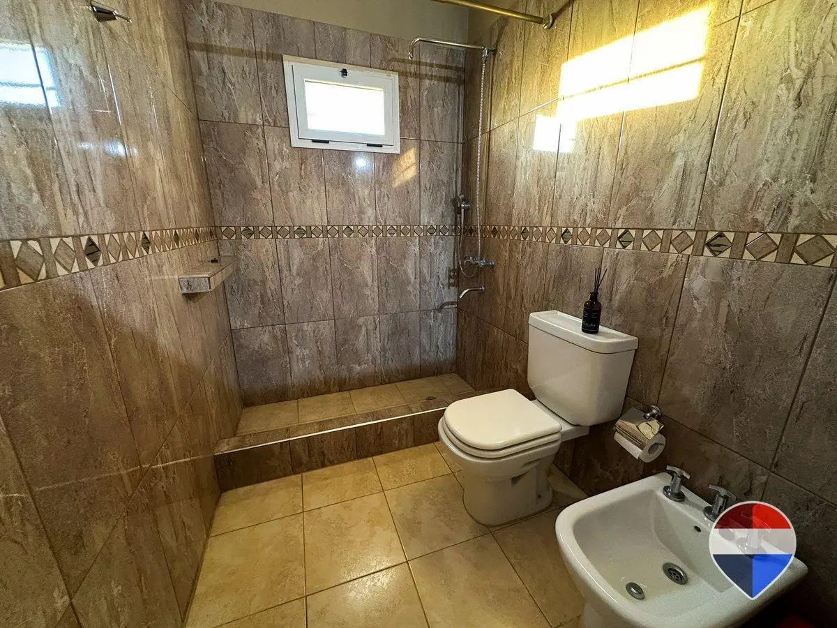 CASA EN VENTA EN SAN VICENTE CON PILETA Y COCHERA 8