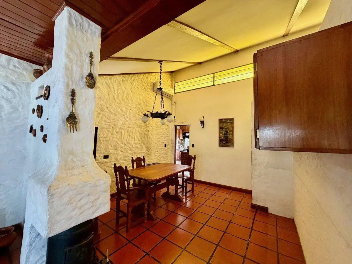 CASA EN VENTA 5 AMB. MONTE GRANDE ZONA TRANQUILA 3