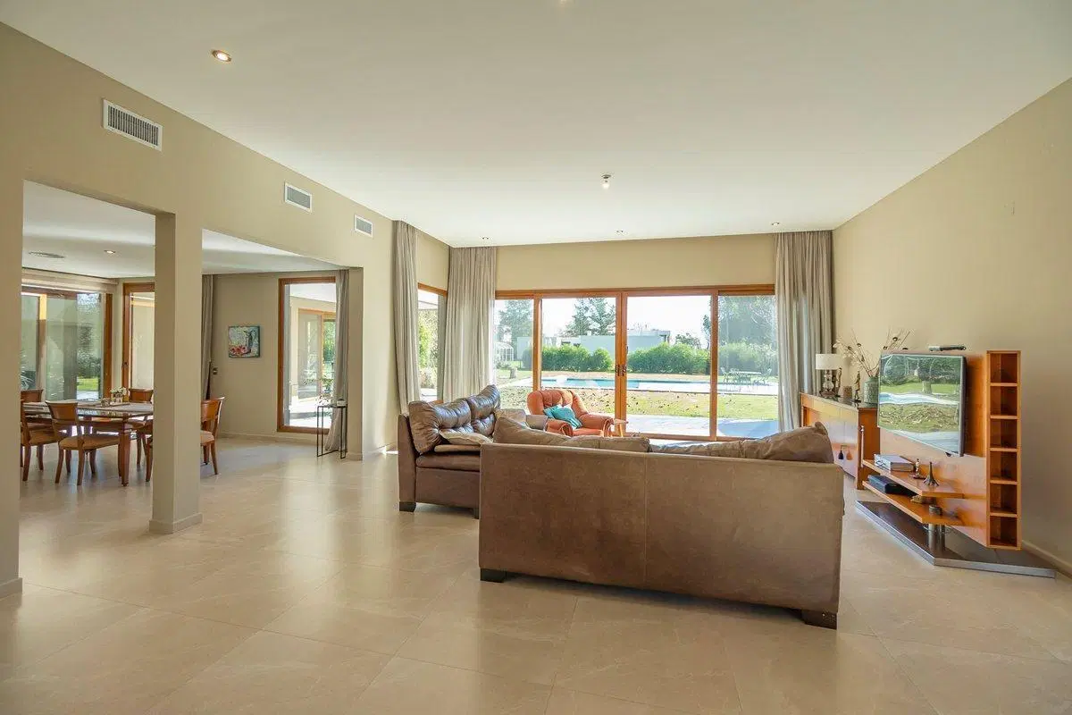 CASA EN VENTA EN FINCAS DE SAN VICENTE 3