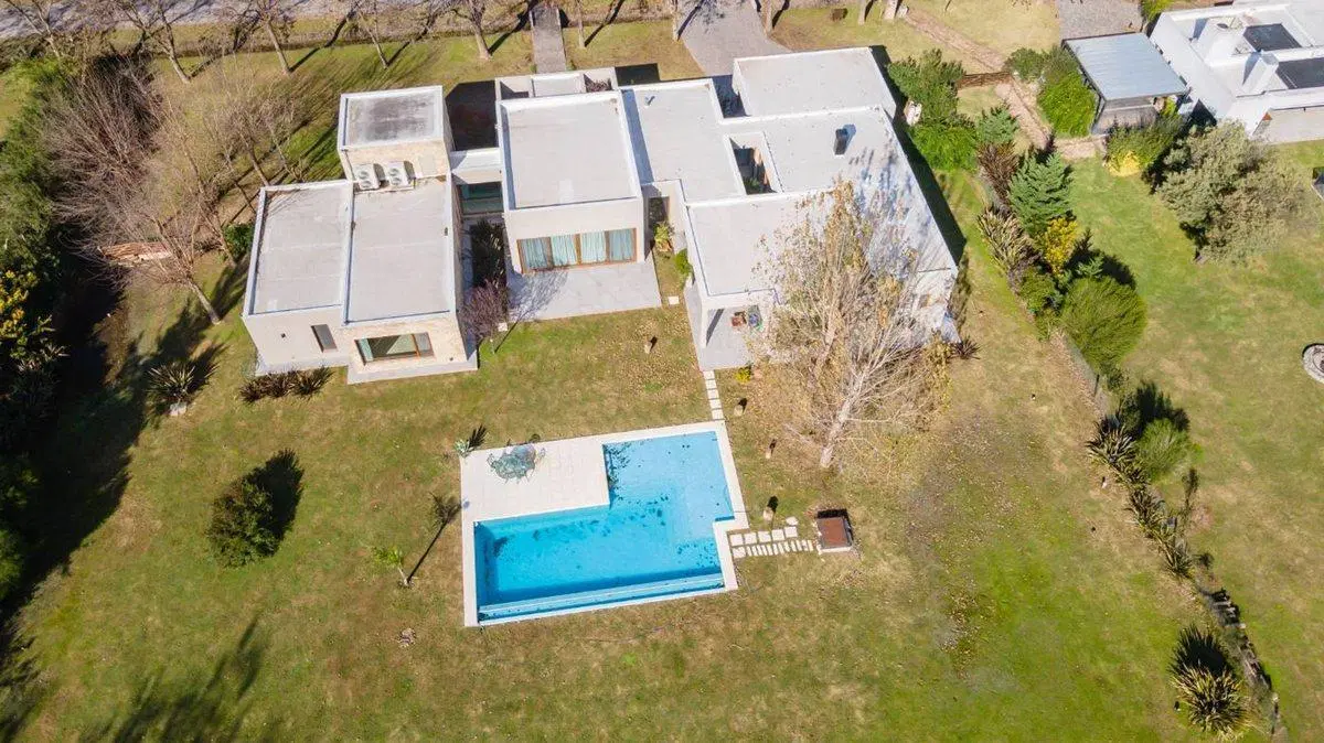 CASA EN VENTA EN FINCAS DE SAN VICENTE 5