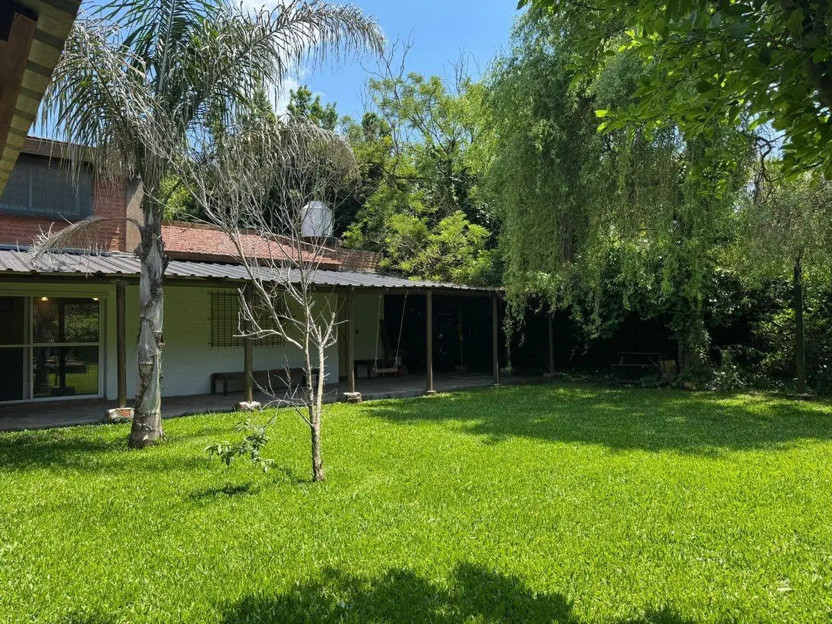 CASA EN VENTA 4 AMBIENTES EN CAÑUELAS 5