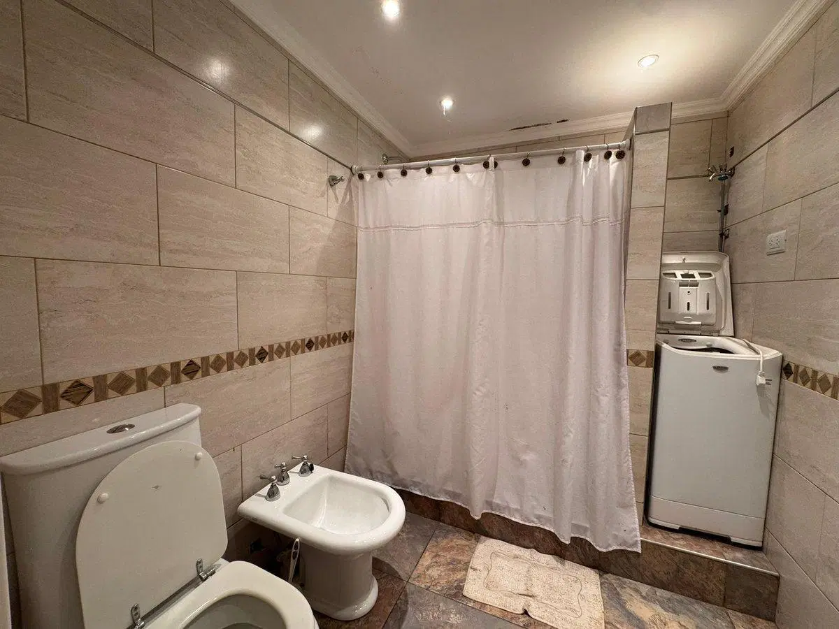 CASA EN VENTA 4 AMBIENTES EN CAÑUELAS 4