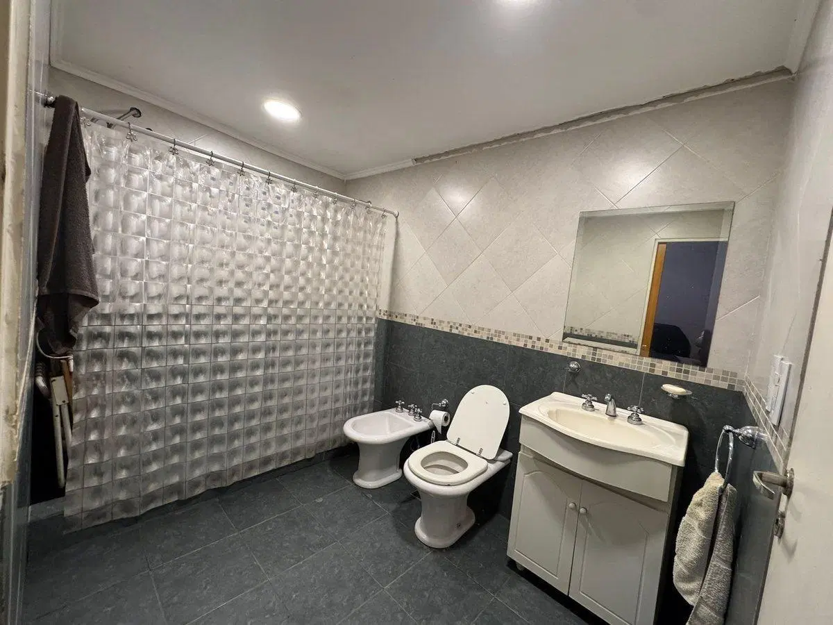 CASA EN VENTA 4 AMBIENTES EN CAÑUELAS 8