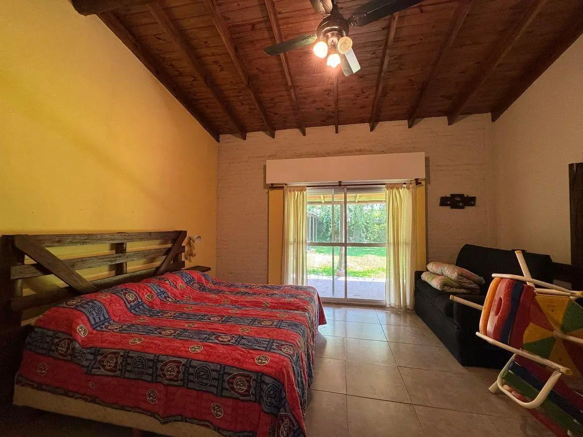 CASA EN VENTA 4 AMBIENTES EN CAÑUELAS 3