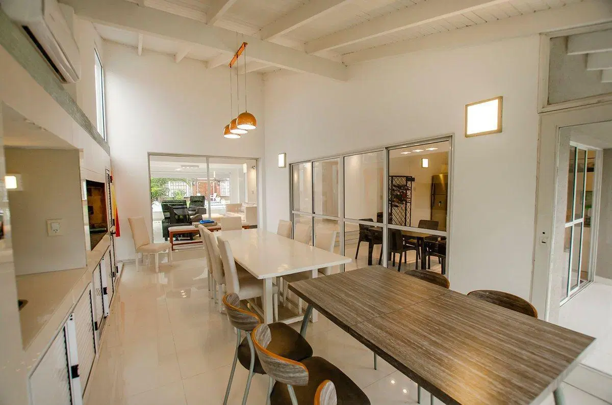 CASA EN VENTA EL VENADO CON PILETA CLIMATIZADA 8