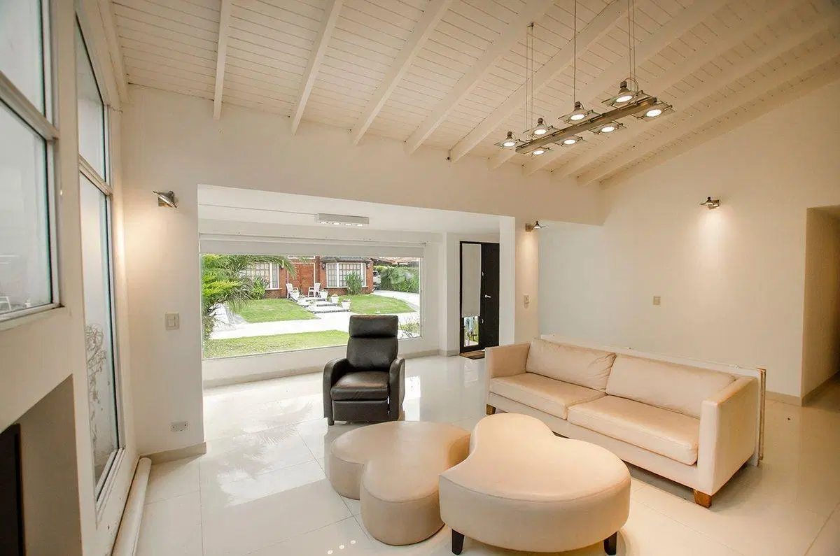 CASA EN VENTA EL VENADO CON PILETA CLIMATIZADA 3