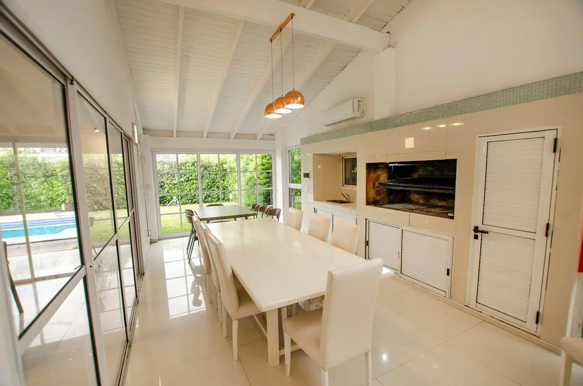 CASA EN VENTA EL VENADO CON PILETA CLIMATIZADA 5