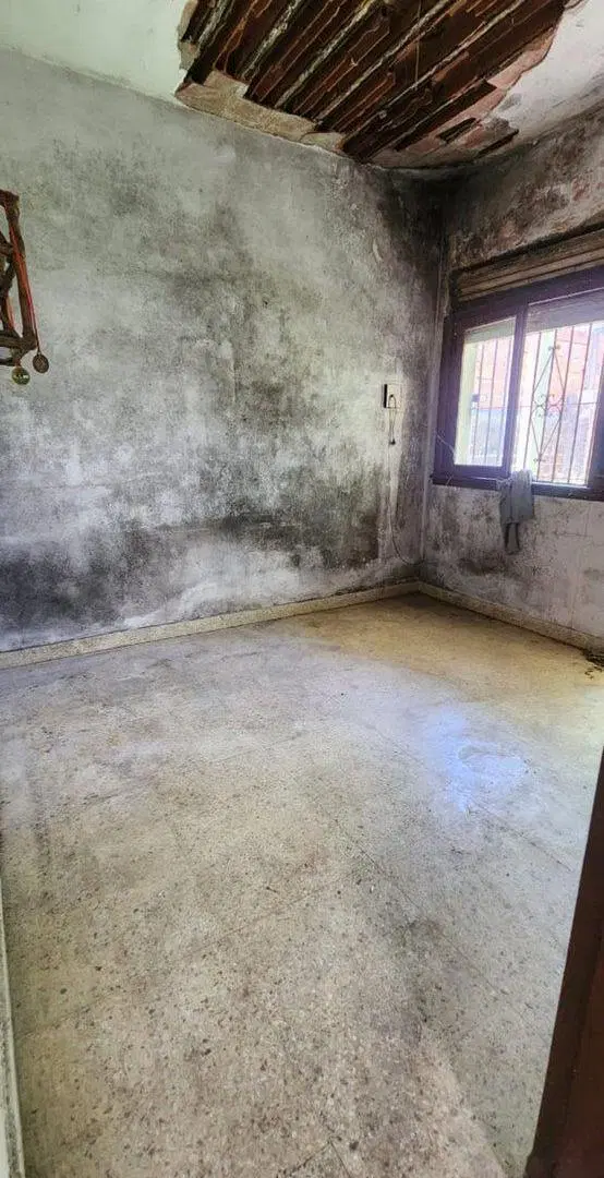 CASA PH EN VENTA EN LOMAS DE ZAMORA A RECICLAR 2