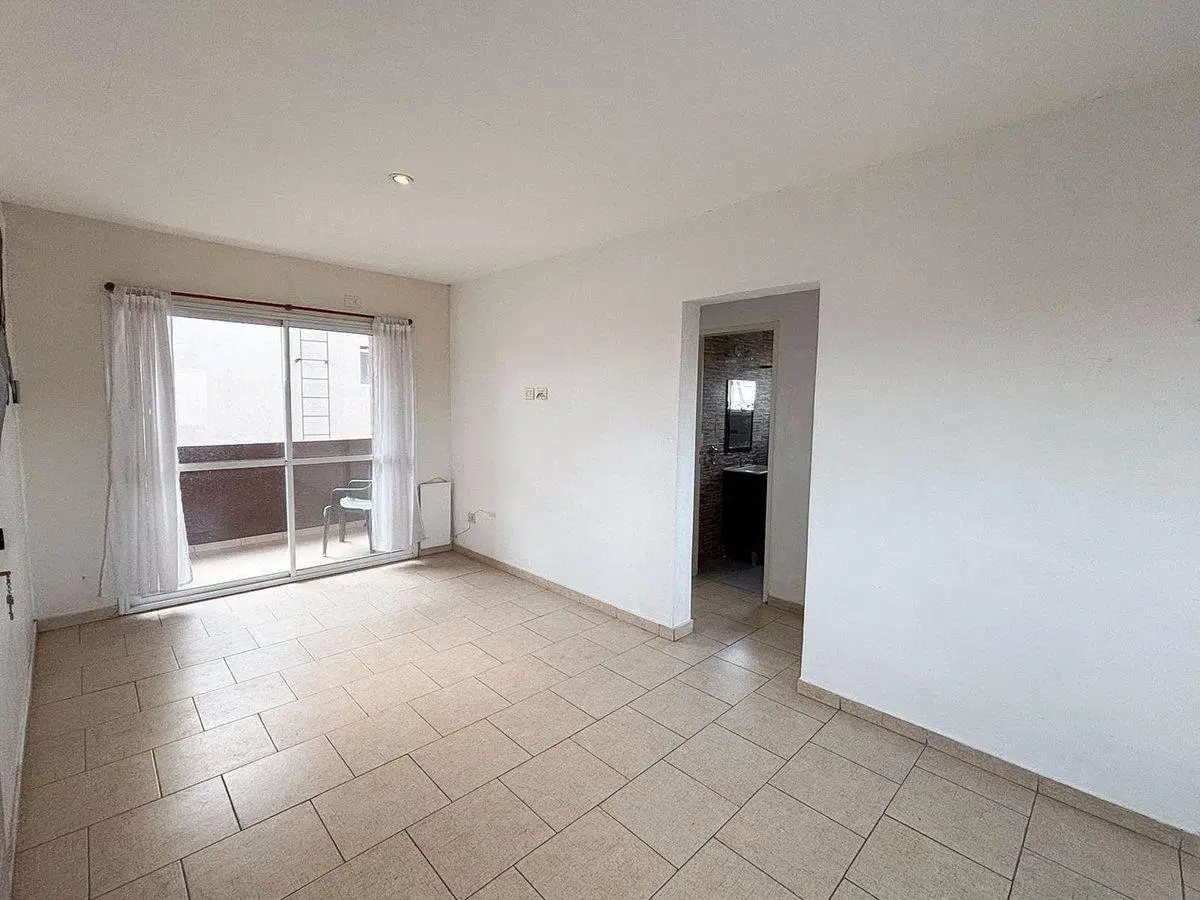 DEPARTAMENTO EN VENTA EN CANNING TRES AMBIENTES 4