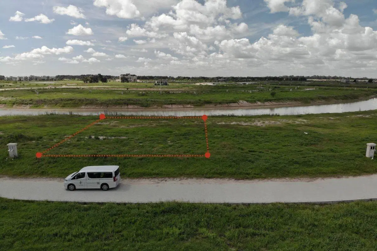 Venta de Lote Barrio Pride Canning a la laguna 3