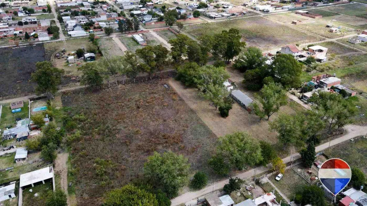 TERRENO EN VENTA LONGCHAMPS FINANCIADO 2