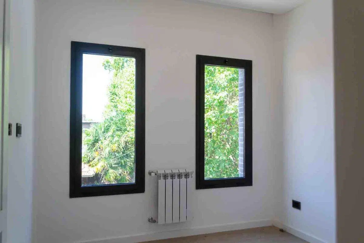 DUPLEX EN VENTA. ADROGUE, COCHERA,PILETA PRIVADA 5