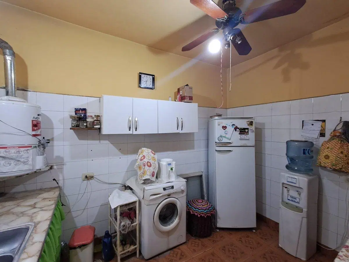 CASA EN VENTA MONTE GRANDE LOCAL Y GALPON 4