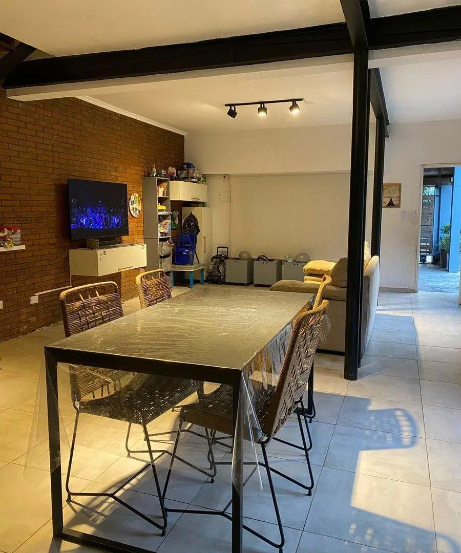 CASA EN VENTA EZEIZA 4 AMBIENTES CON PILETA 2