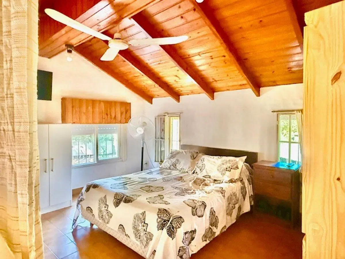 VENTA DE CASA CON PISCINA EN SAN MIGUEL DEL MONTE 4