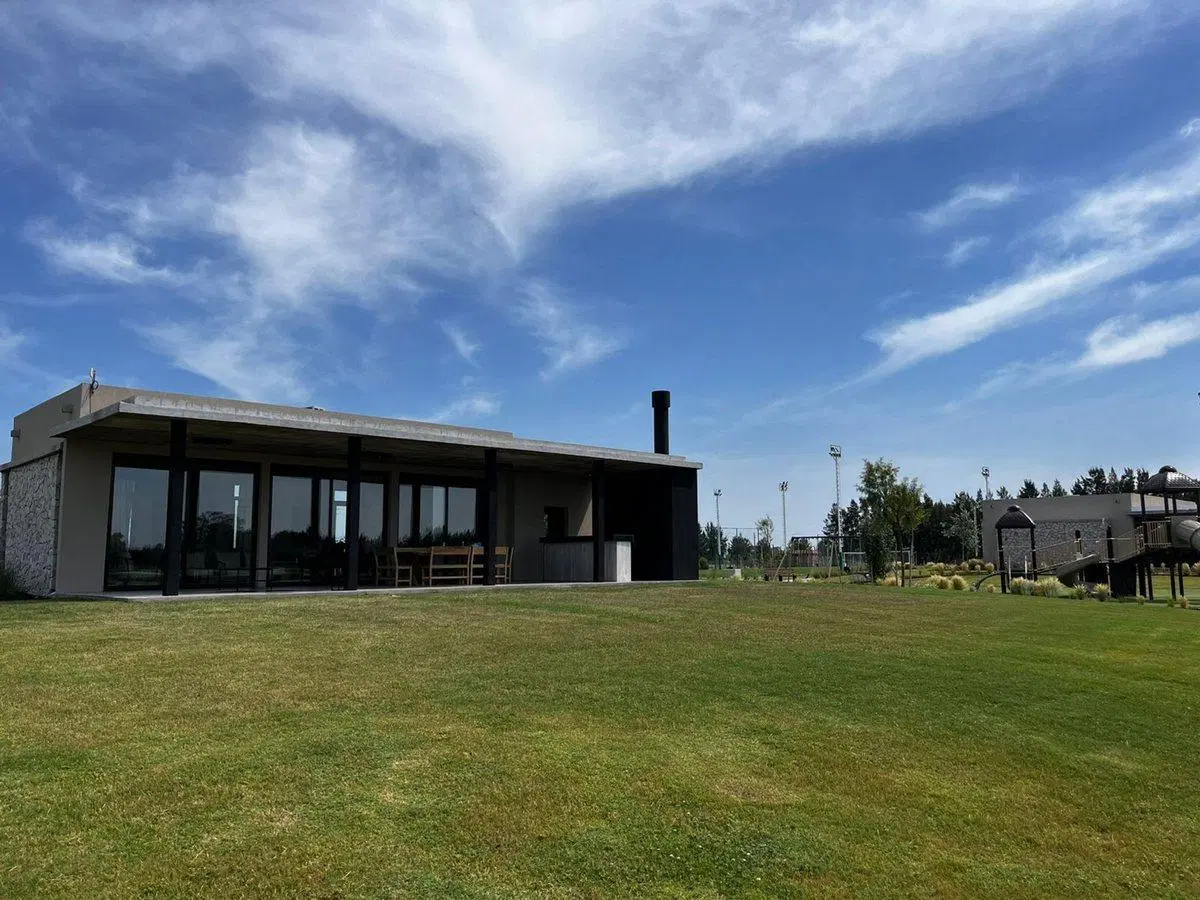 TERRENO EN VENTA EZEIZA BARRIO LAS VICTORIAS 3