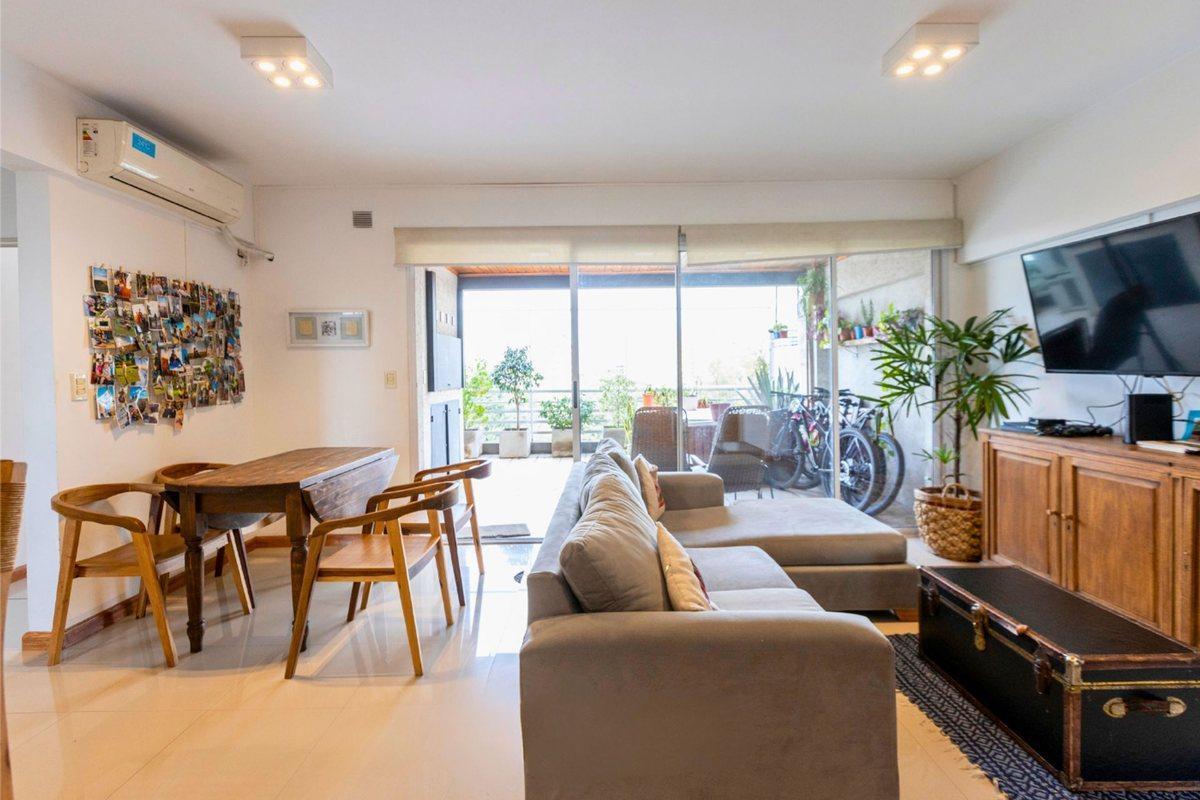 Departamento en venta en Monte Grande con cochera