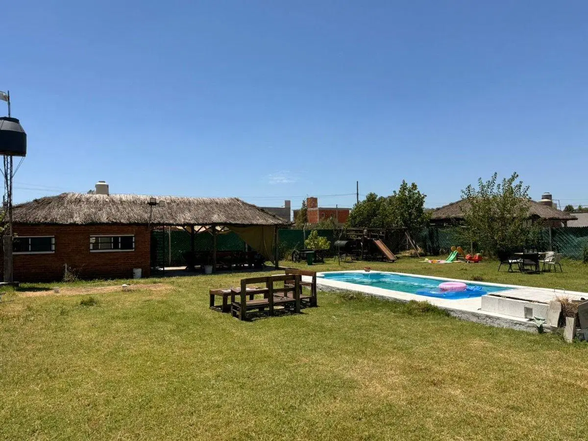 CASA QUINTA EN MÁXIMO PAZ CON PISCINA Y QUINCHO 3