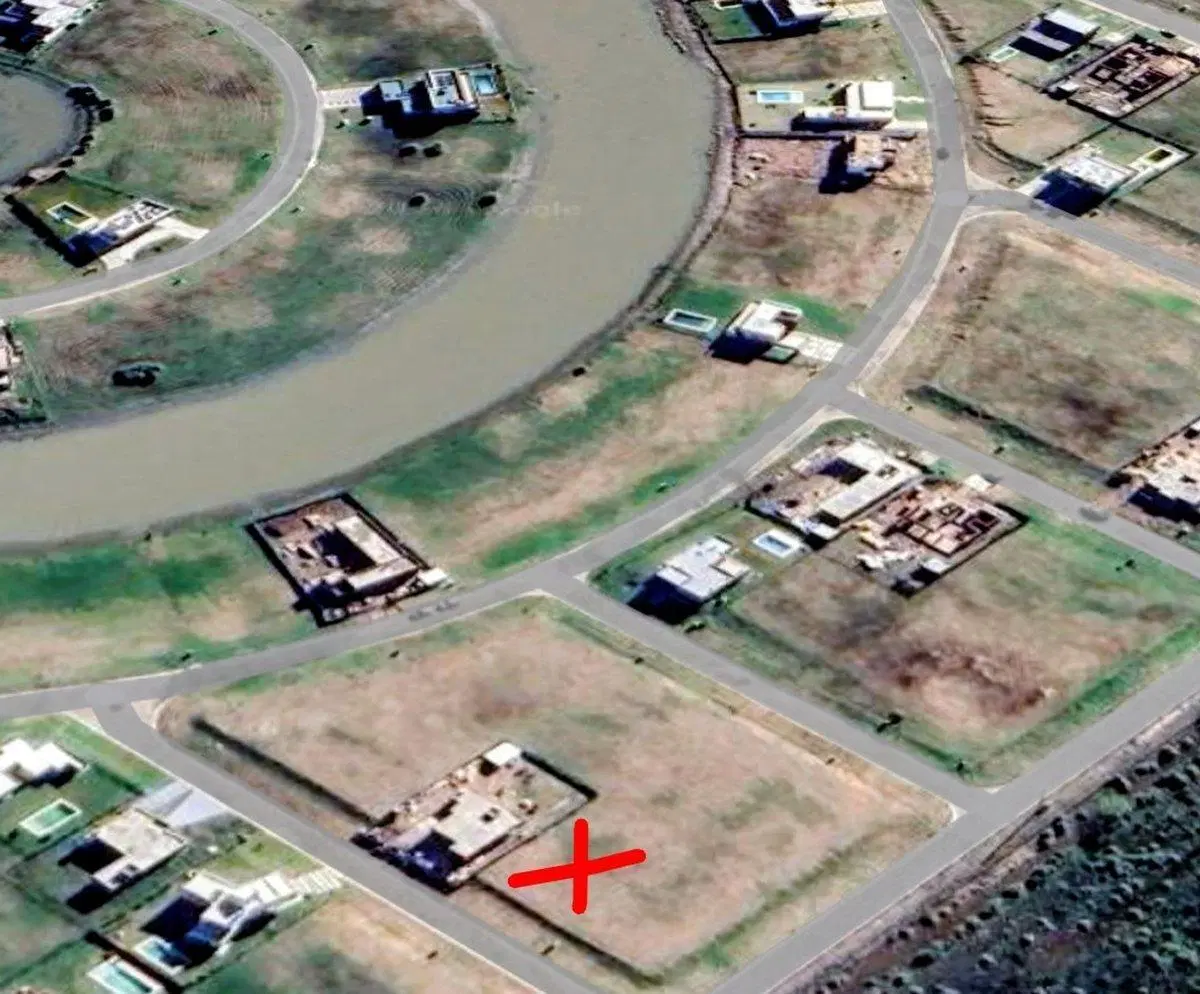 TERRENO EN VENTA EN SAN VICENTE BARRIO SANTA CLARA 2