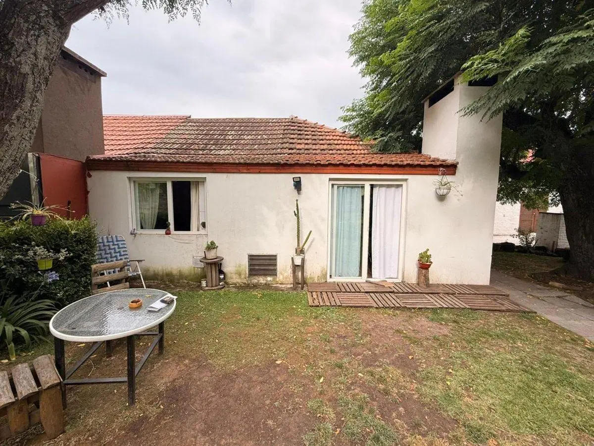 CASA EN VENTA MONTE GRANDE EN CLUB CSIS 5