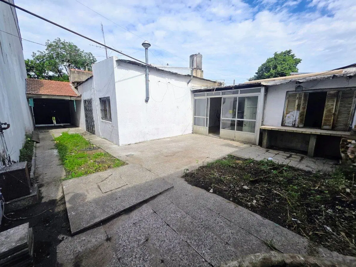 CASA EN VENTA EN LAVALLOL CENTRO 3