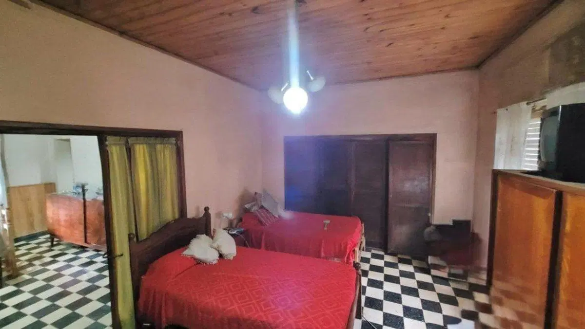 VENTA DE CASA EN EZEIZA CON EXCELENTE UBICACION 4