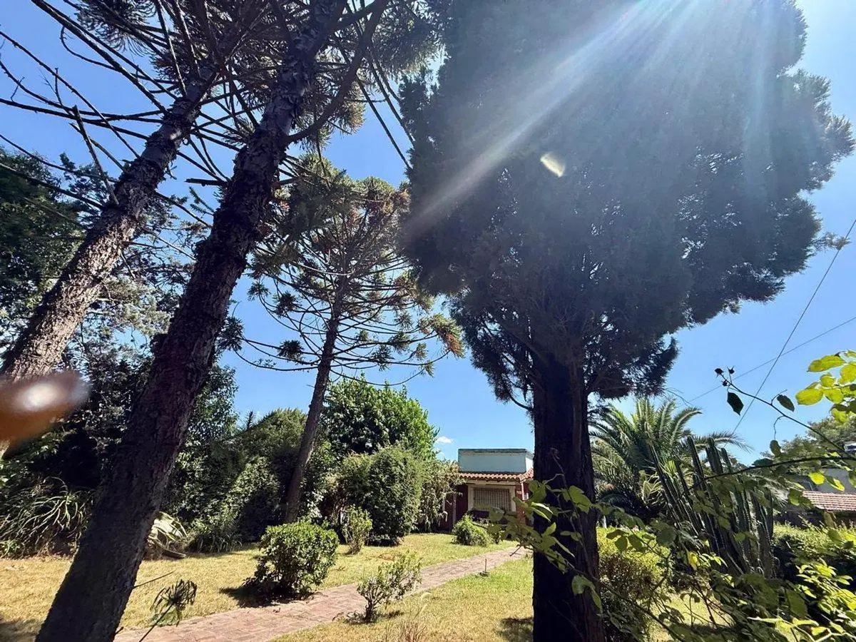 VENTA DE CASA EN EZEIZA CON EXCELENTE UBICACION 5